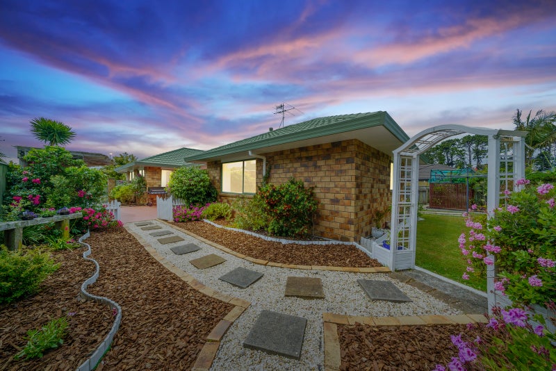 4 Jeannie Way, Waikanae Beach, Waikanae - Carousel 2