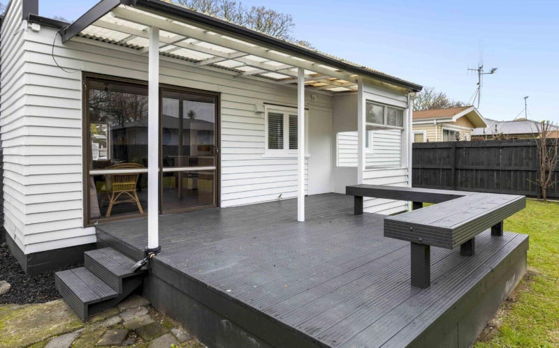 67 Brookfield Street, Hamilton East, Hamilton - Carousel 6