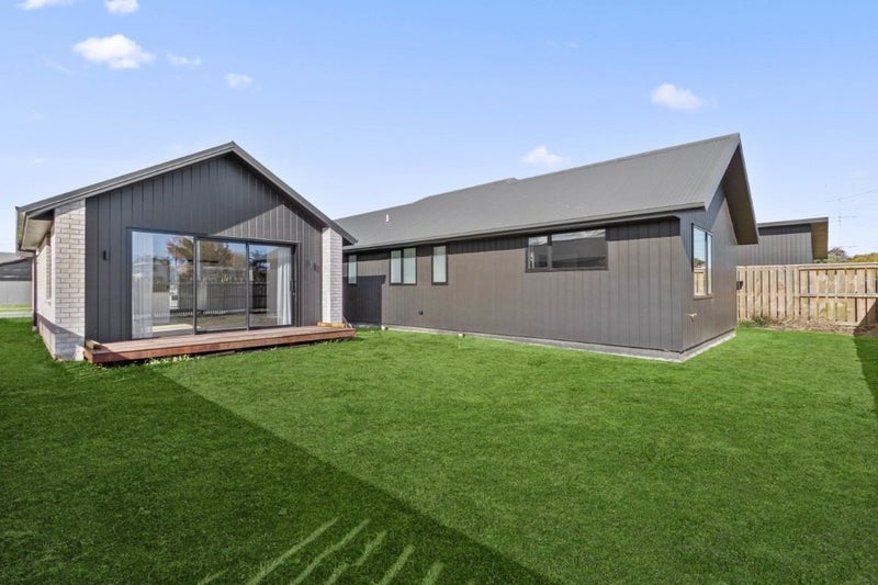 5 Whakahaumako Road, Leamington, Cambridge - Carousel 2