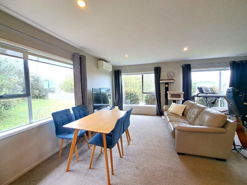 1/17 Park Hill Road, Birkenhead, Auckland - Carousel 2