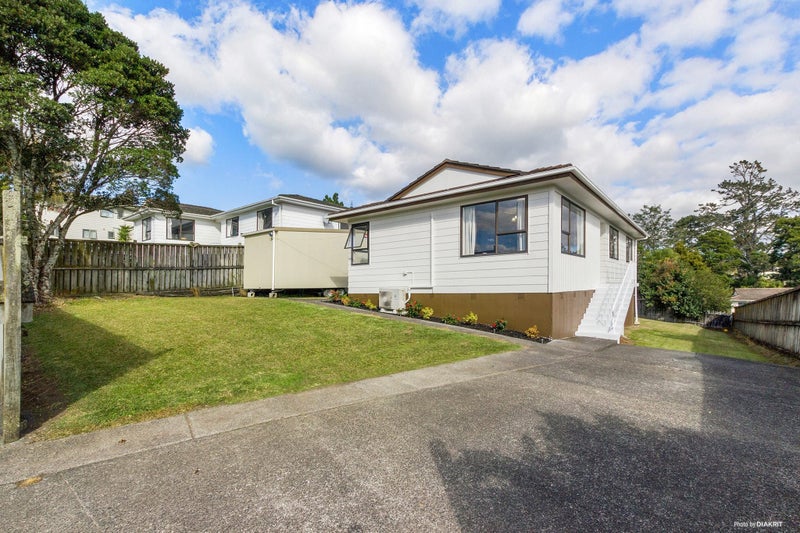 126 Solar Road, Glen Eden, Auckland - Carousel 1