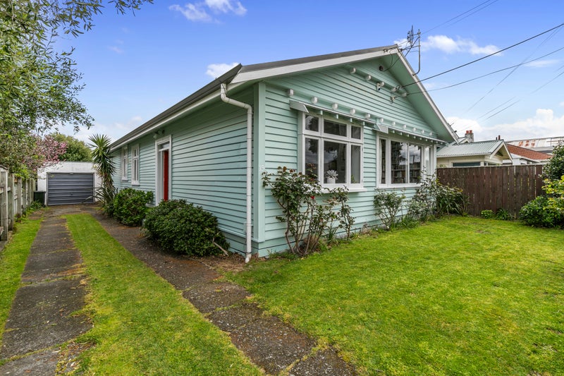 19 Collins Street, Petone, Lower Hutt - Carousel 2