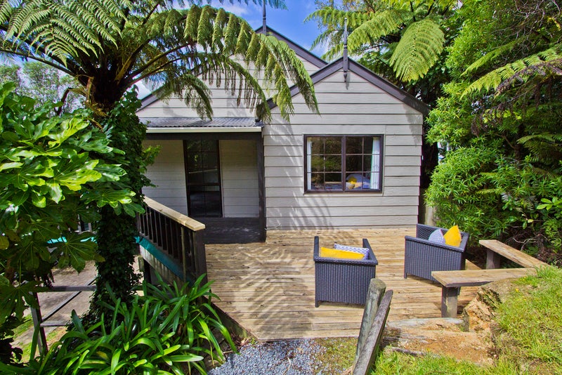 42 Redvers Drive, Belmont, Lower Hutt - Carousel 2