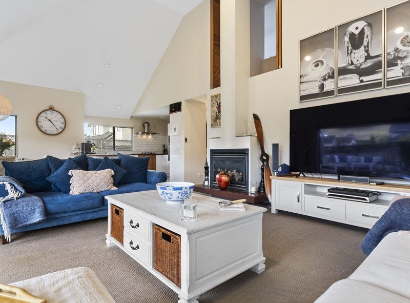 187 Gills Road, Half Moon Bay, Auckland - Carousel 1