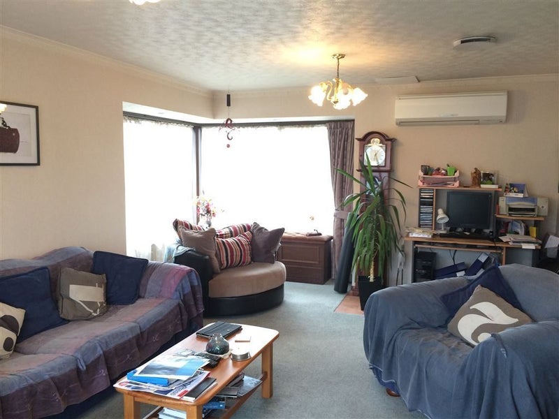 21 Karnak Crescent, Russley, Christchurch - Carousel 2