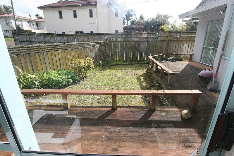 2/117 Nile Road, Milford, Auckland - Carousel 9