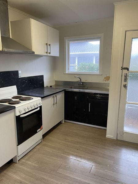 2/17 Campbell Road, One Tree Hill, Auckland - Carousel 2