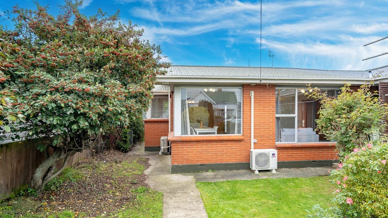 17B Moreau Street, Saint Kilda, Dunedin - Carousel 1