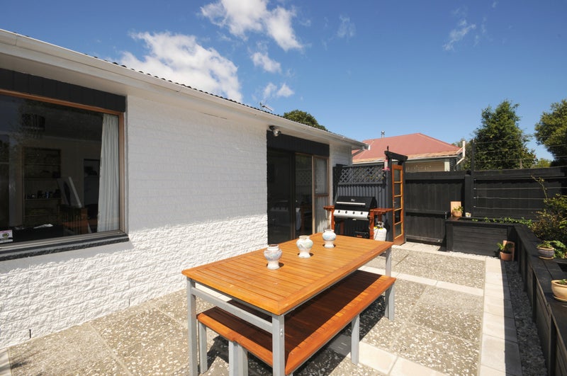 2/11 Frederick Street, Waltham, Christchurch - Carousel 2