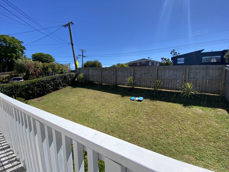 1/3 Tirimoana Road, Te Atatu South, Auckland - Carousel 2