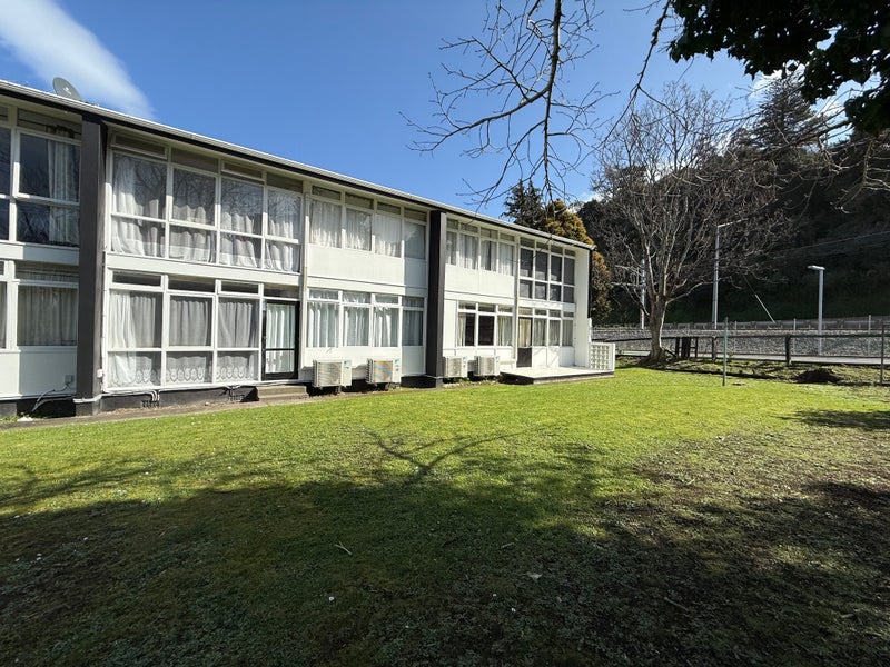 1/1 Bridge Street, Melling, Lower Hutt - Carousel 21