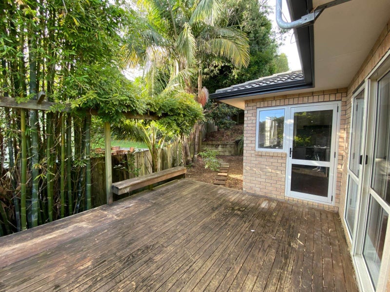 23A Downing Street, Glenfield, Auckland - Carousel 2