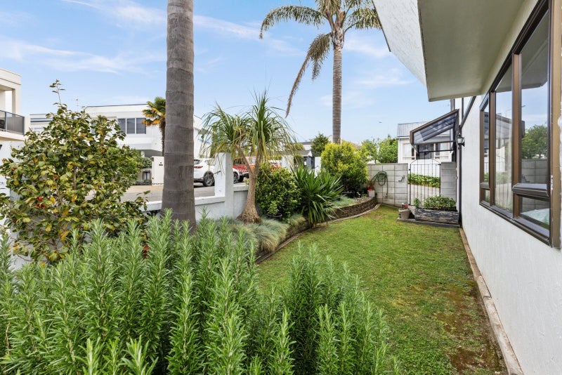 30A Enfield Road, Hospital Hill, Napier - Carousel 25