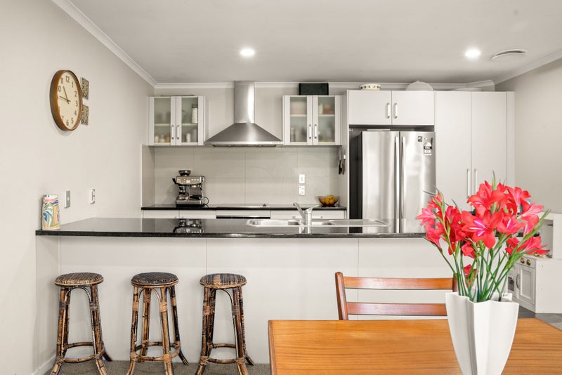 39 Galloway Crescent, Pyes Pa, Tauranga - Carousel 2