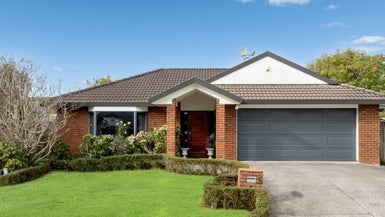 5 Moy Place, East Tamaki Heights, Auckland - Carousel 1