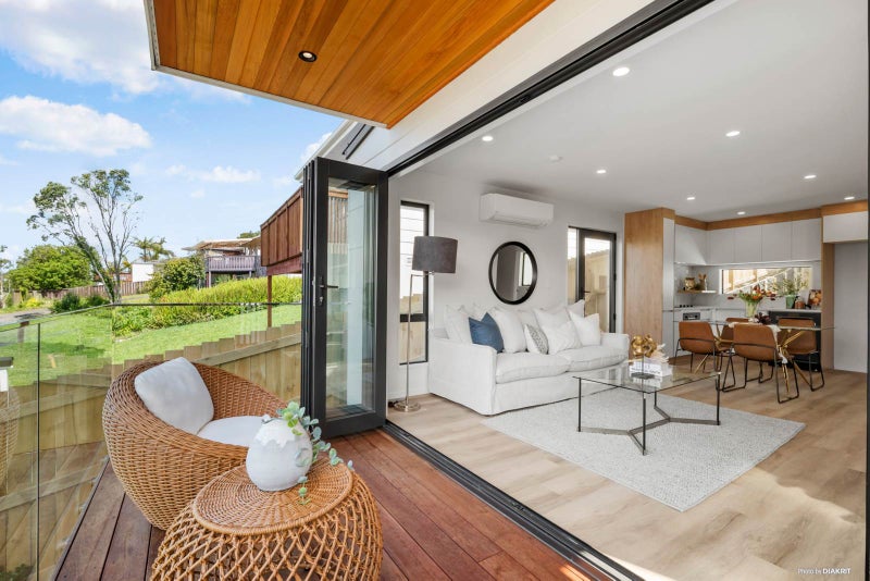 6B Aralia Road, Sunnynook, Auckland - Carousel 1