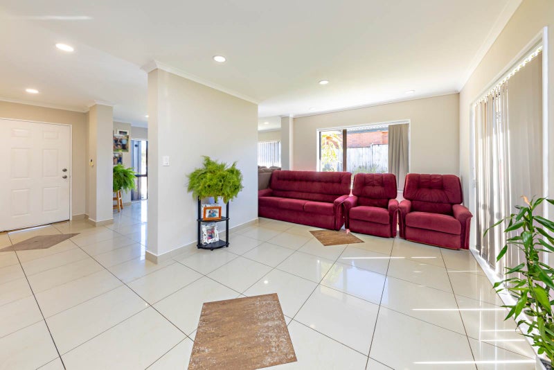 307 Mahia Road, Weymouth, Auckland - Carousel 2