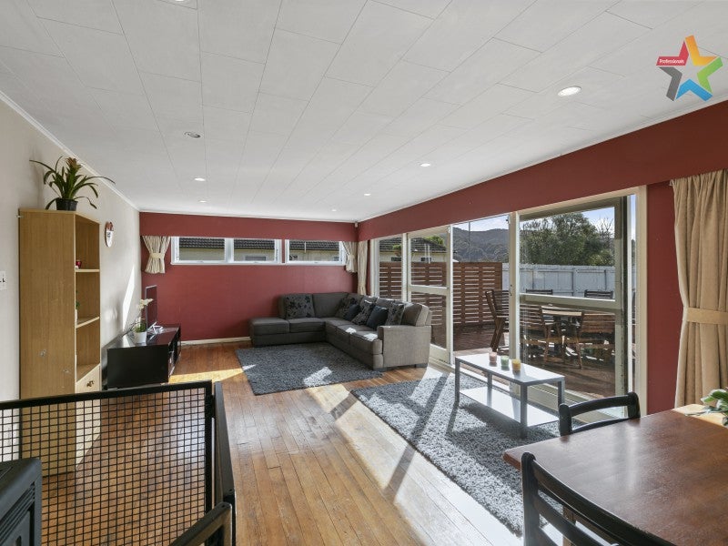 48 Totara Street, Wainuiomata, Lower Hutt - Carousel 2