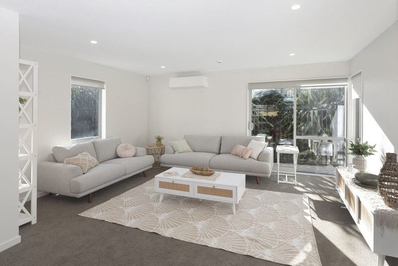 15 Kakapo Lane, Redwood, Christchurch - Carousel 2