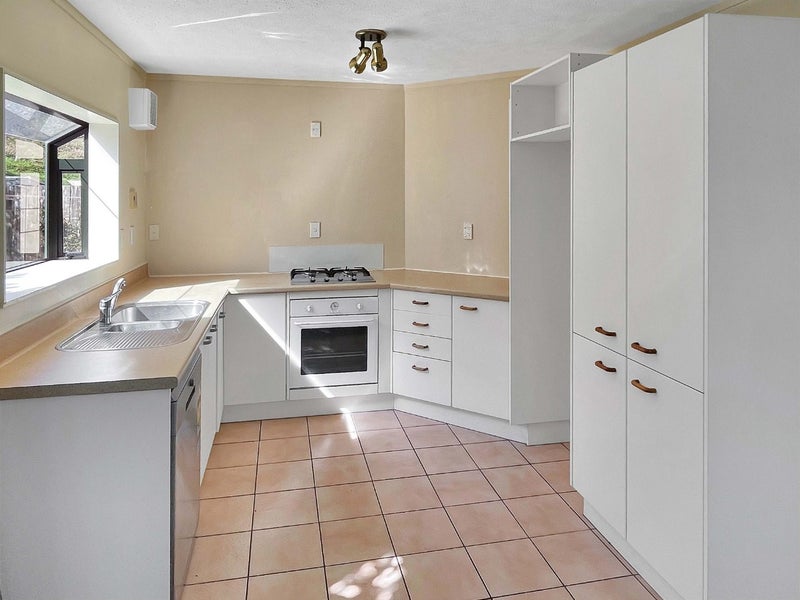 7 Peppertree Lane, Woodridge, Wellington - Carousel 2