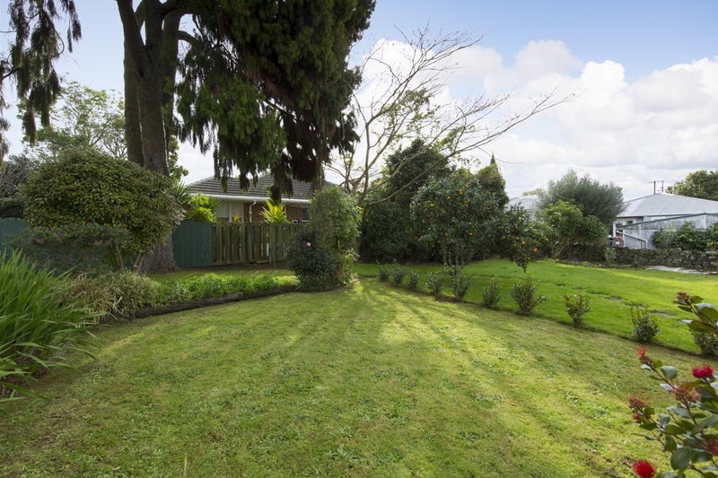 2/0 Asquith Avenue, Mount Albert, Auckland - Carousel 2