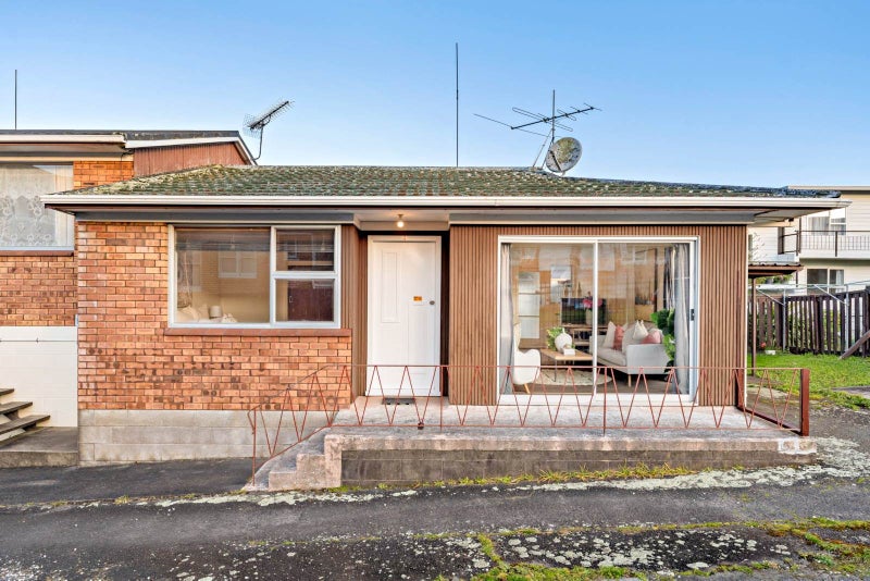 3/8 Eden View Road, Sandringham, Auckland - Carousel 1