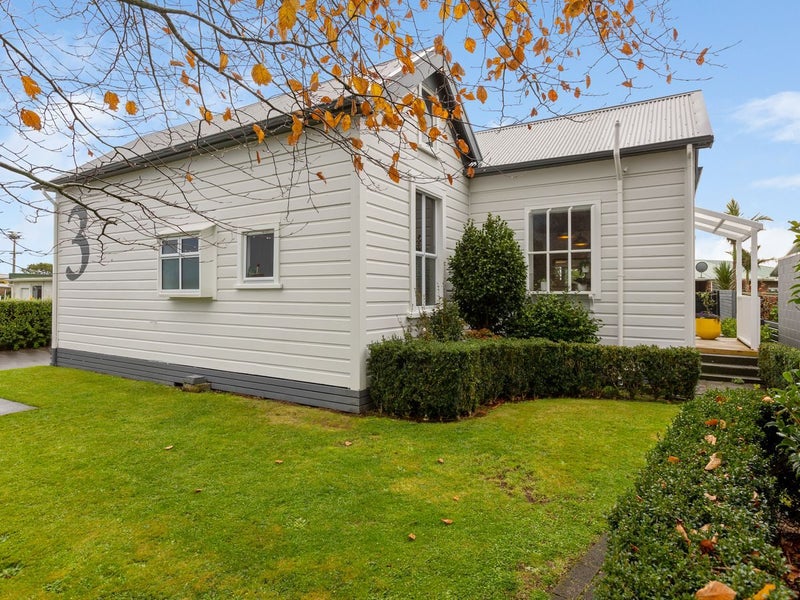 3 Hawea Street, Merrilands, New Plymouth - Carousel 2