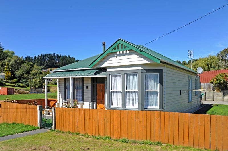 37 Mulford Street, Concord, Dunedin - Carousel 1