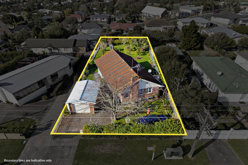 17 Tramway Road, Beach Haven, Auckland - Carousel 1