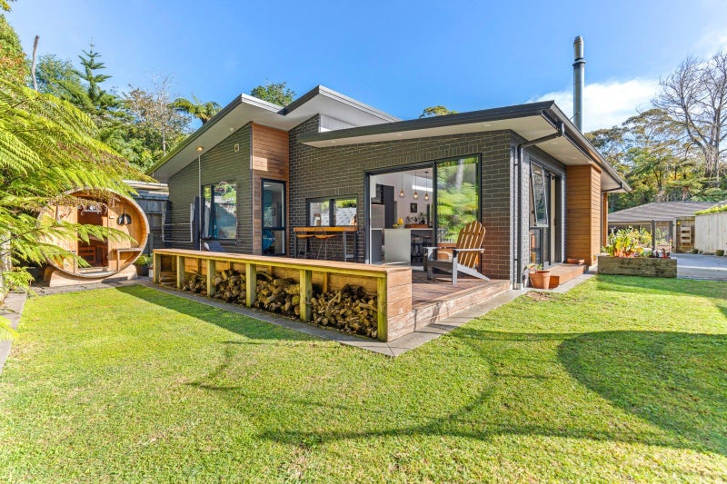 10 Bright Way, Lower Vogeltown, New Plymouth - Carousel 1