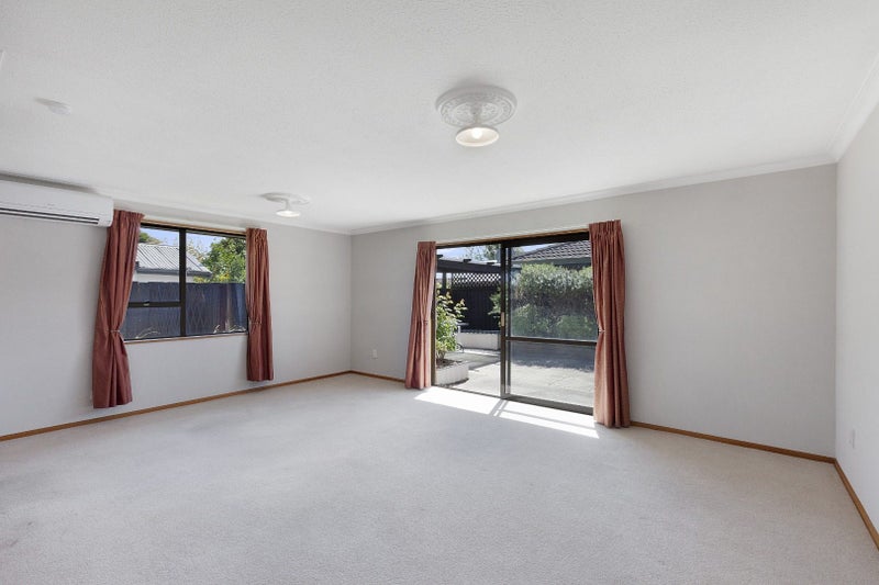 1/3 Winters Road, Redwood, Christchurch - Carousel 2
