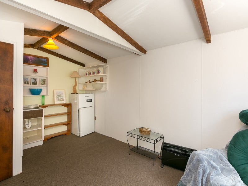 34 Lorna Street, Lynmouth, New Plymouth - Carousel 12