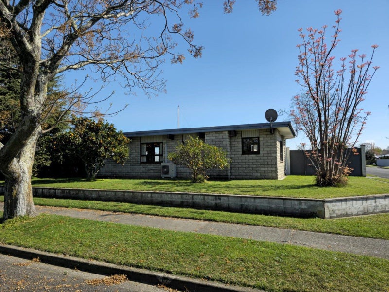 43 Duckworth Crescent, Greenmeadows, Napier - Carousel 2