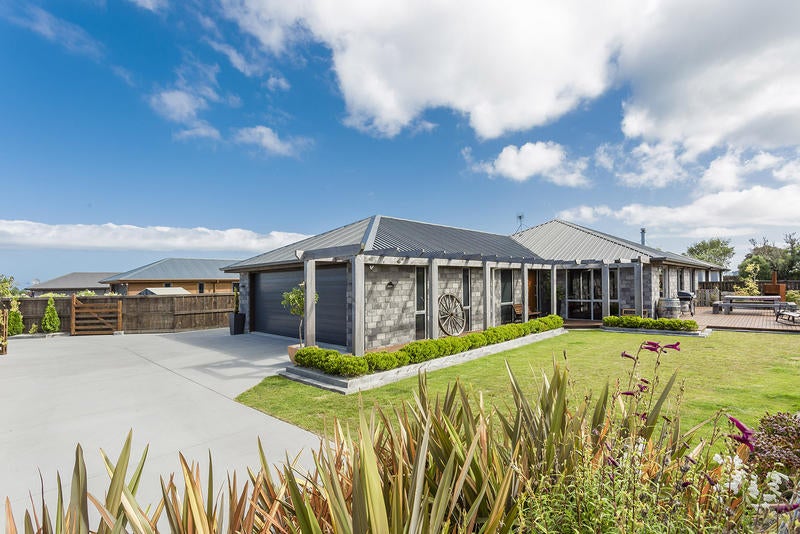 18 Lancaster Lane, Waldronville, Dunedin - Carousel 1