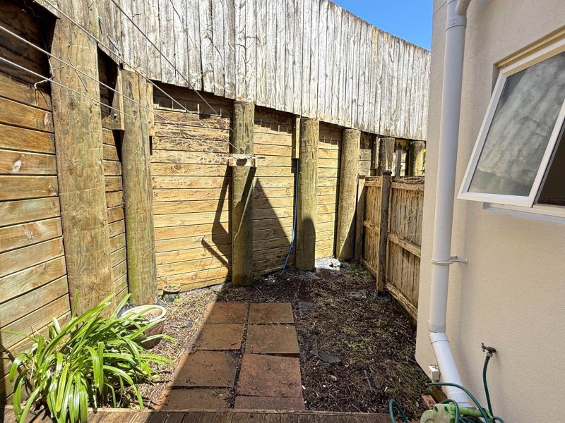 48 Exmouth Road, Northcote, Auckland - Carousel 16