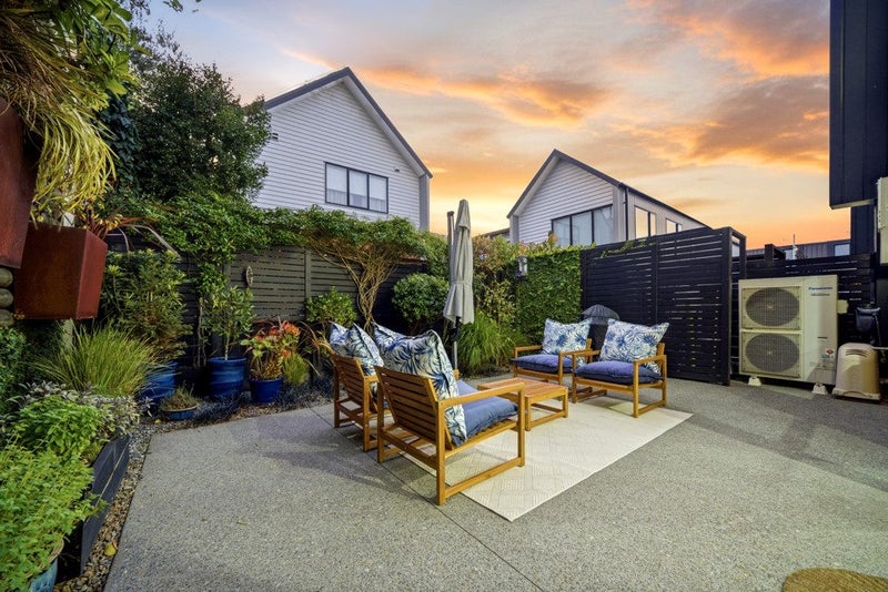 2 Windlass Street, Long Bay, Auckland - Carousel 2