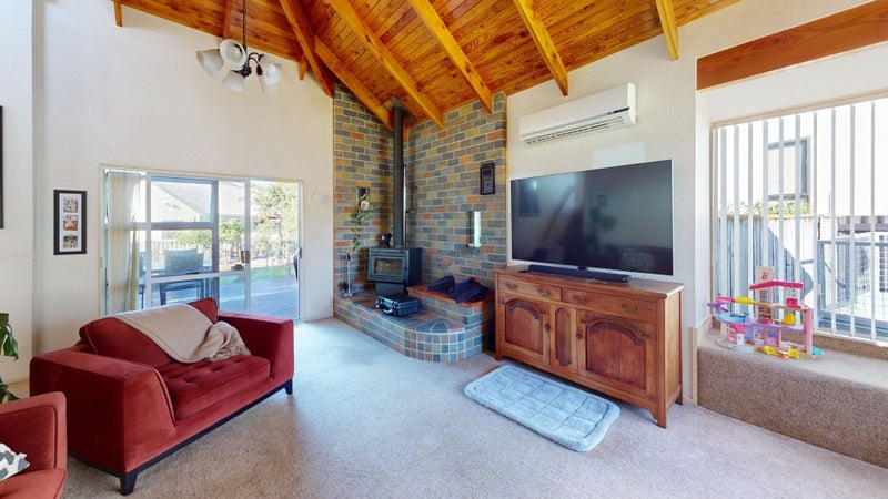 39 Parkdale Drive, Aramoho, Whanganui - Carousel 2