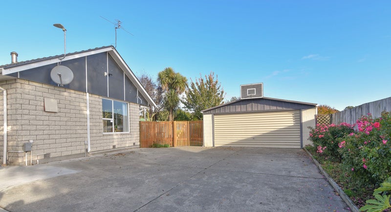 22 Mckellar Place, Hornby, Christchurch - Carousel 1