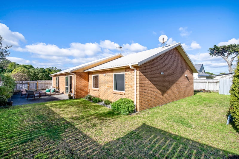 21 Matuku Place, Paraparaumu Beach, Paraparaumu - Carousel 1