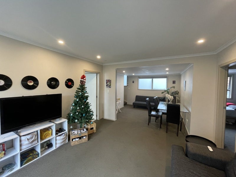 149 Glenmore Street, Kelburn, Wellington - Carousel 1