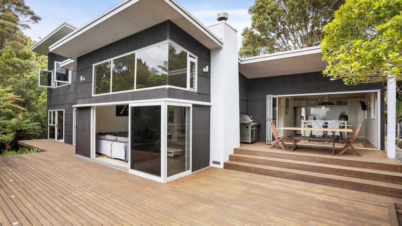 14 Tawari Road, Henderson Valley, Auckland - Carousel 1