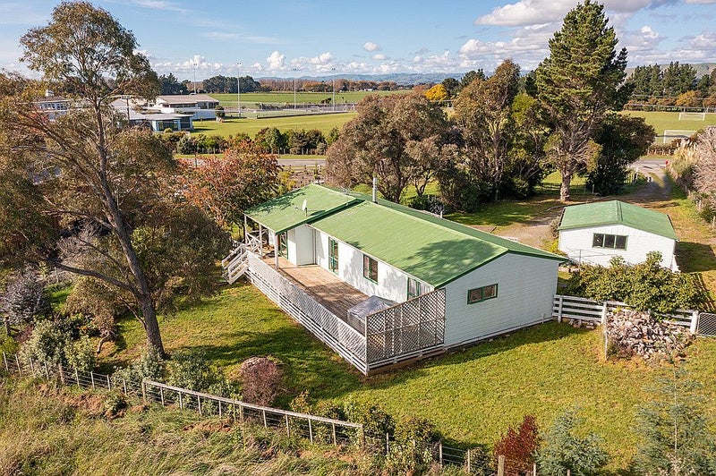 32 Bidwills Cutting Road, Greytown - Carousel 1