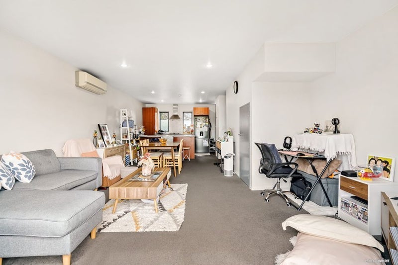 6/42 Holly Street, Avondale, Auckland - Carousel 2