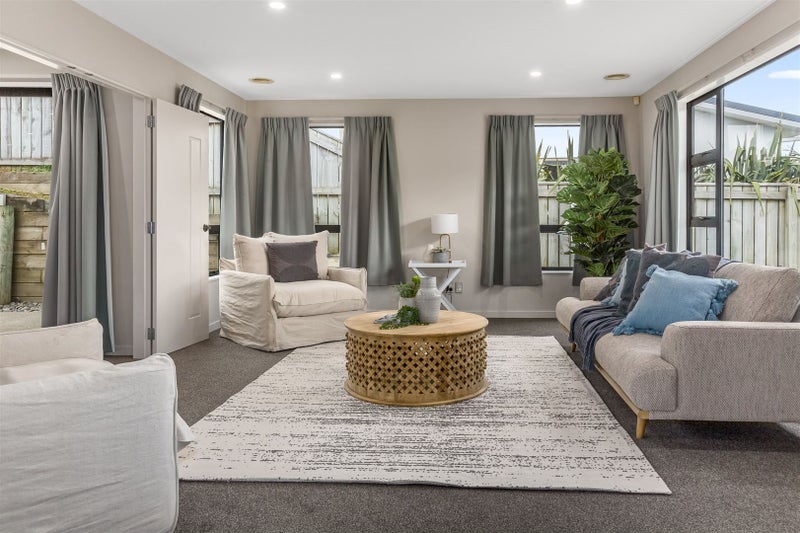 22 Dusky Crescent, Aotea, Porirua - Carousel 2