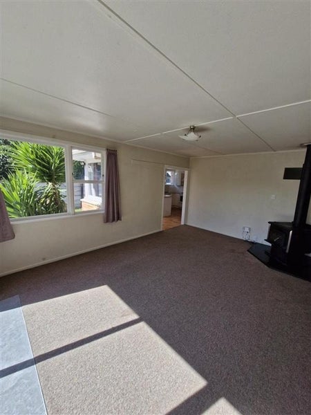 13 Barron Crescent, Fenton Park, Rotorua - Carousel 2