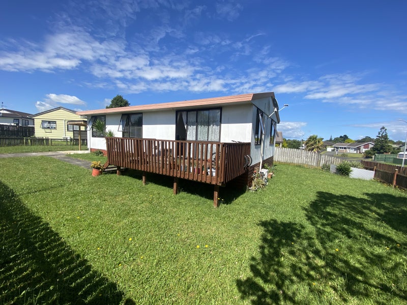 1/24 Bernina Place, Weymouth, Auckland - Carousel 13