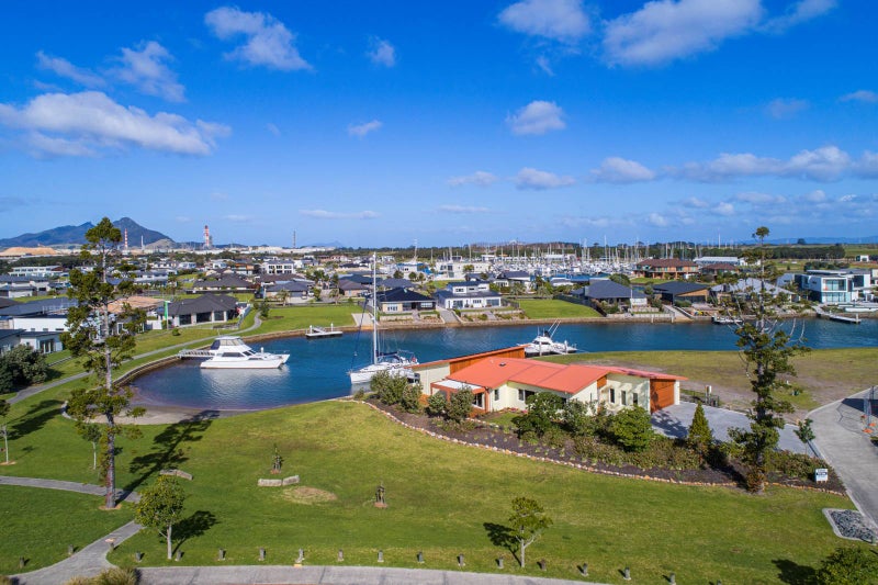 17 Stace Hopper Drive, One Tree Point - Carousel 1