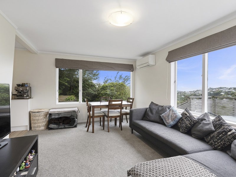 3A Chancellor Way, Crofton Downs, Wellington - Carousel 2