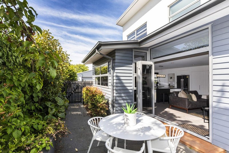 15A Tomes Road, St Albans, Christchurch - Carousel 21