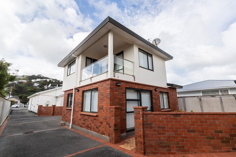 31 Argentine Avenue, Miramar, Wellington - Carousel 1